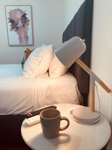 The Platypus Accommodation & Cafe Cudal エクステリア 写真